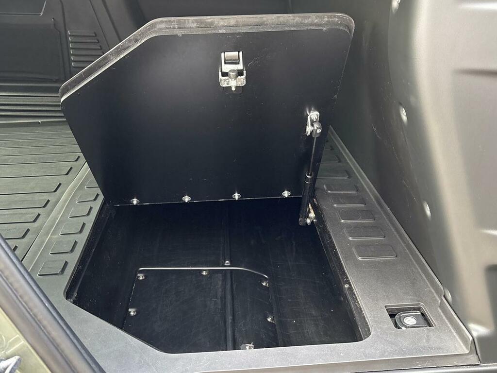 Land Rover Defender 110 3.0 D250 X-dynamic Hse 110 Black #23