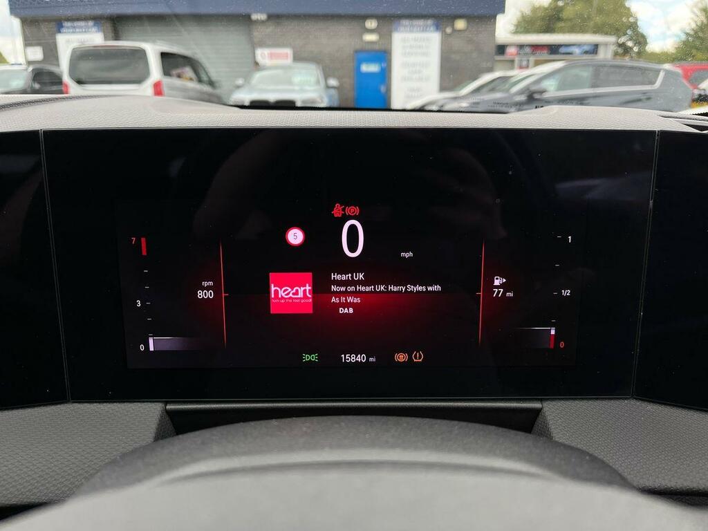 Vauxhall Astra 54Kwh Ultimate Hatchback 156 Ps #41