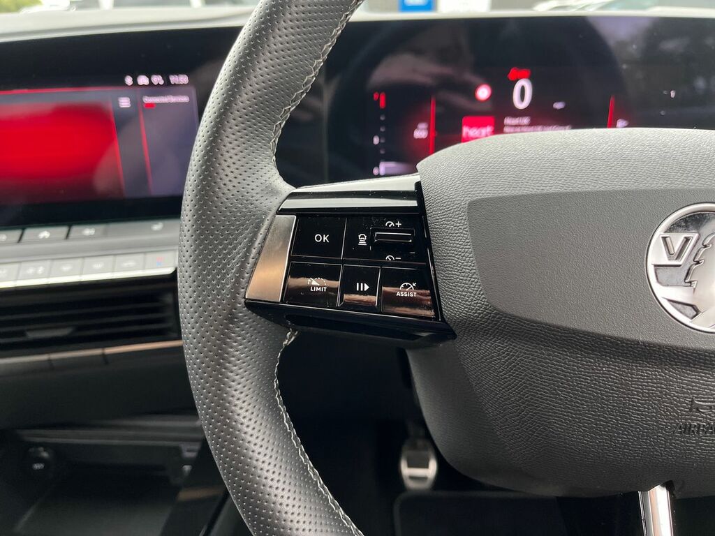 Vauxhall Astra 54Kwh Ultimate Hatchback 156 Ps #15