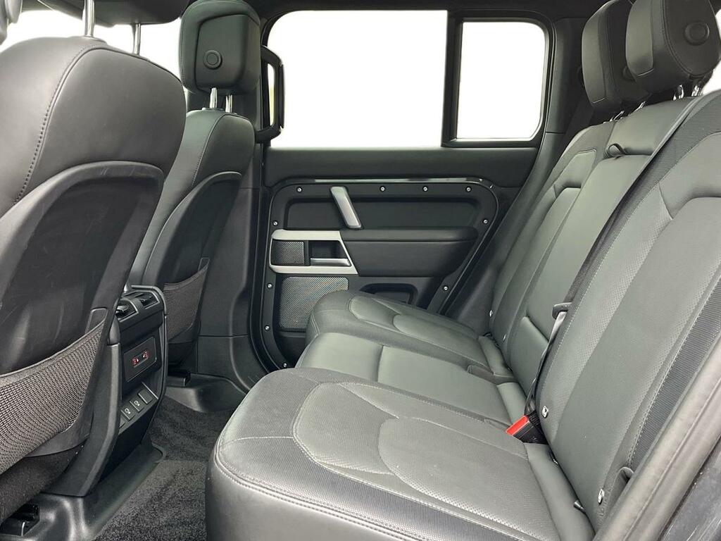 Land Rover Defender 110 3.0 D250 X-dynamic Hse Grey #4