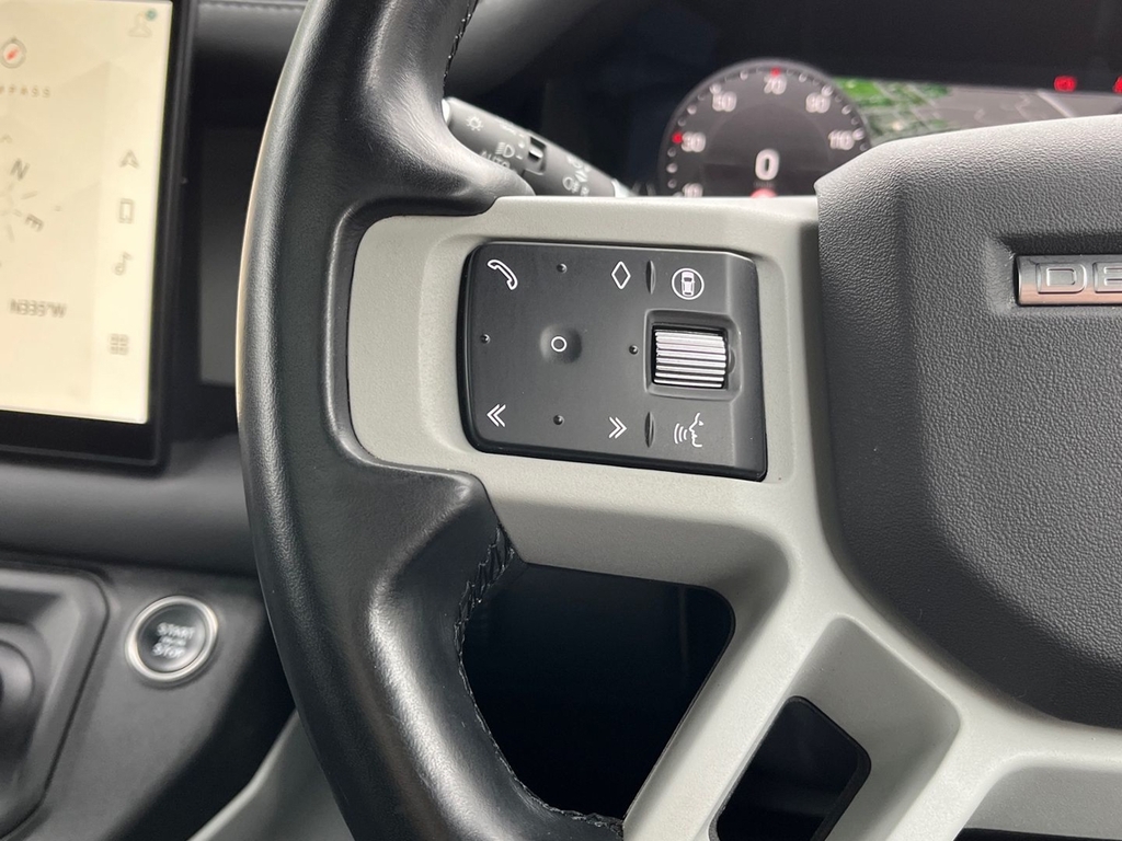 Land Rover Defender 110 3.0 D250 X-dynamic Hse 110 Black #28