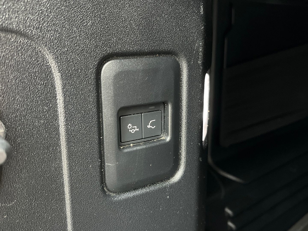 Land Rover Defender 110 3.0 D250 X-dynamic Hse 110 Black #38