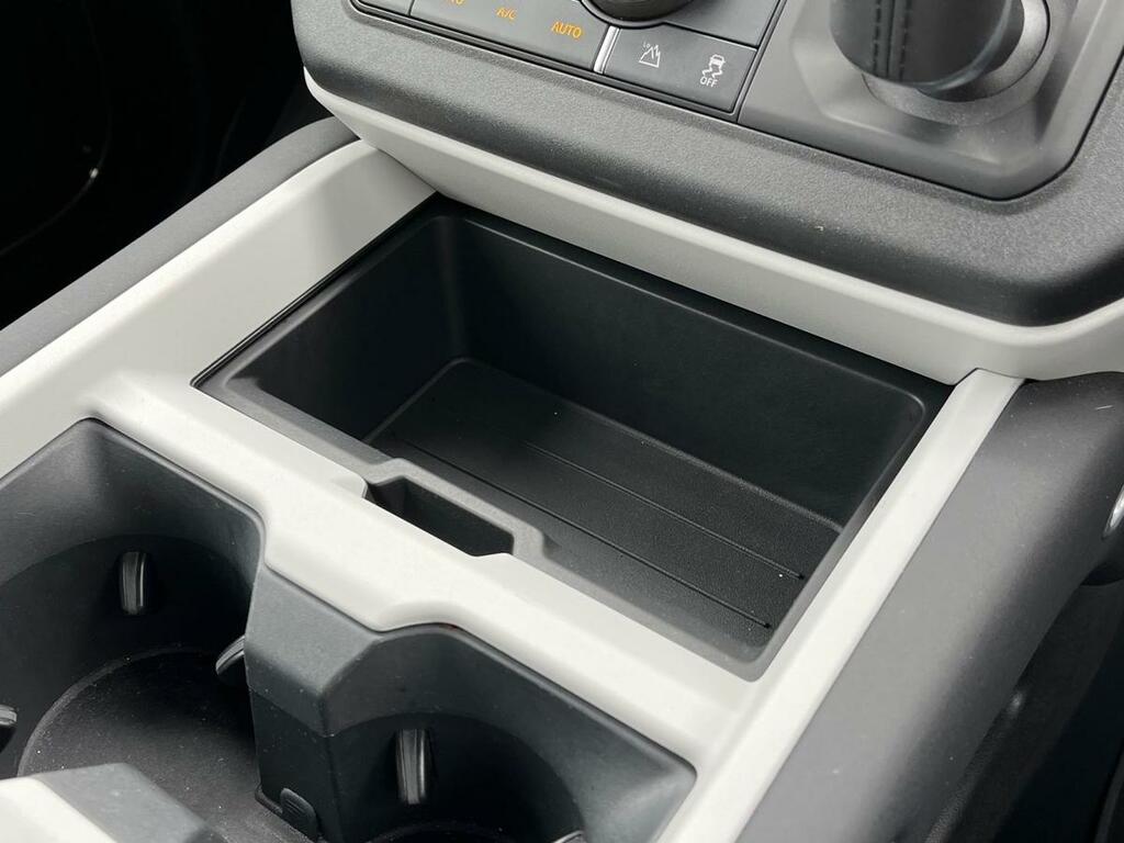 Land Rover Defender 90 Hse Black #36