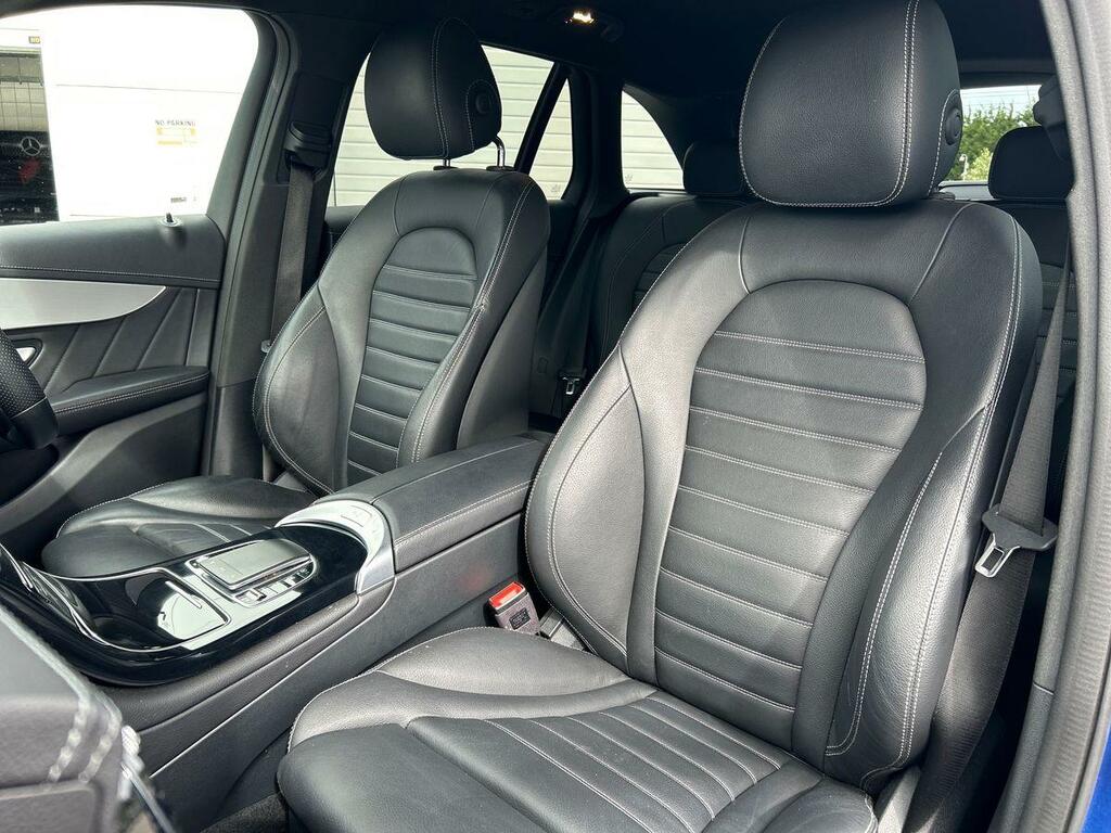 Mercedes-Benz GLC Class 300 4Matic Amg Line Premium Plus Silver #23