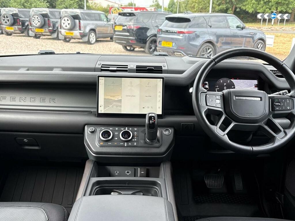 Land Rover Defender 110 3.0 D250 X-dynamic Se 110 Green #14