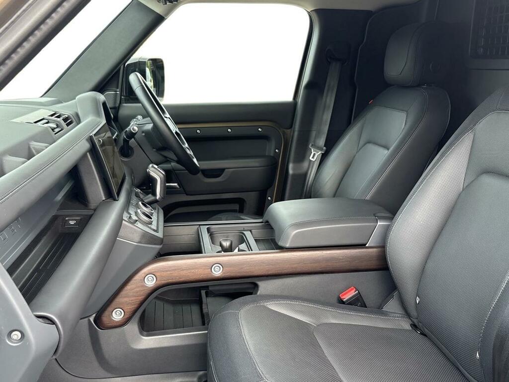 Land Rover Defender 110 3.0 D300 Hard Top X-dynamic Hse #3