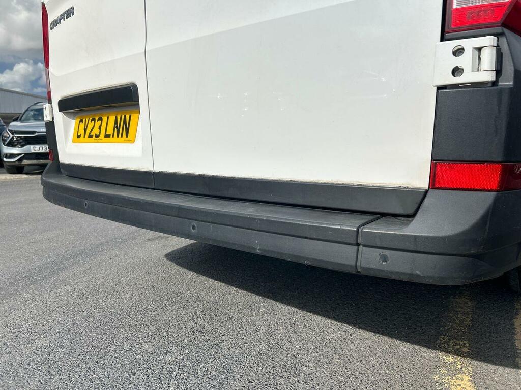 Volkswagen Crafter Cr35 Panel Van Trendline Mwb 140 Ps 2.0 Tdi 6Sp Ma White #25