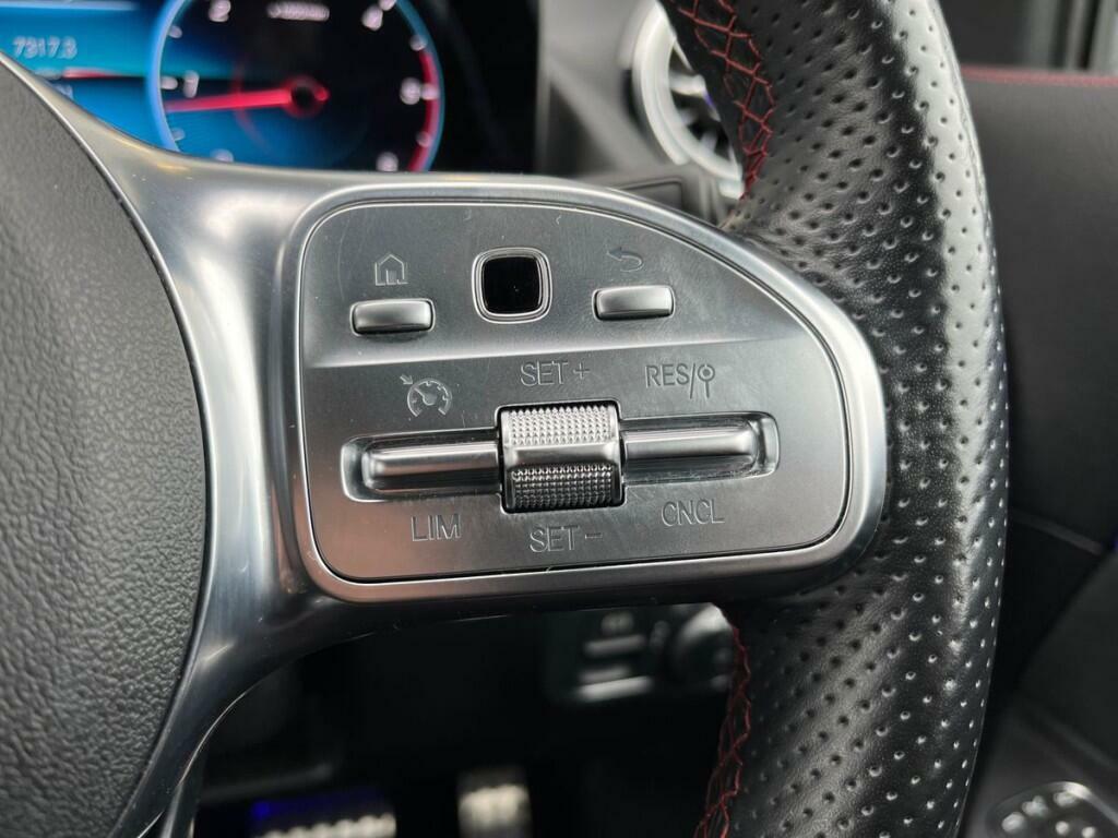 Mercedes-Benz GLA Class Gla 200 Sport White #16
