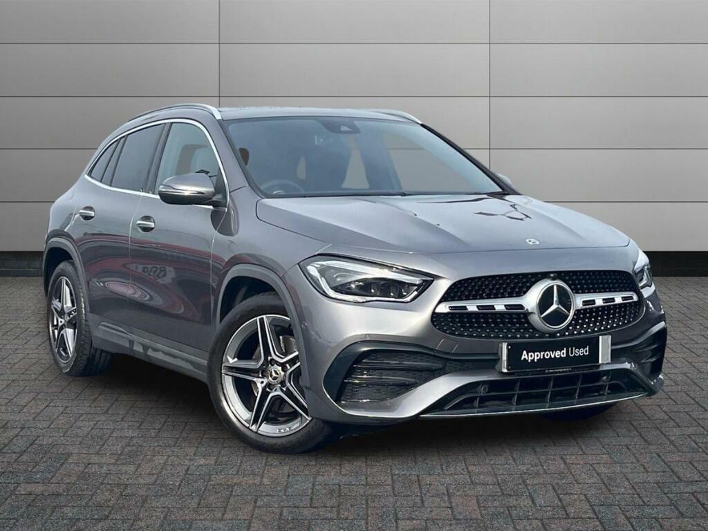 Mercedes-Benz GLA Class Gla 200 Sport White #1