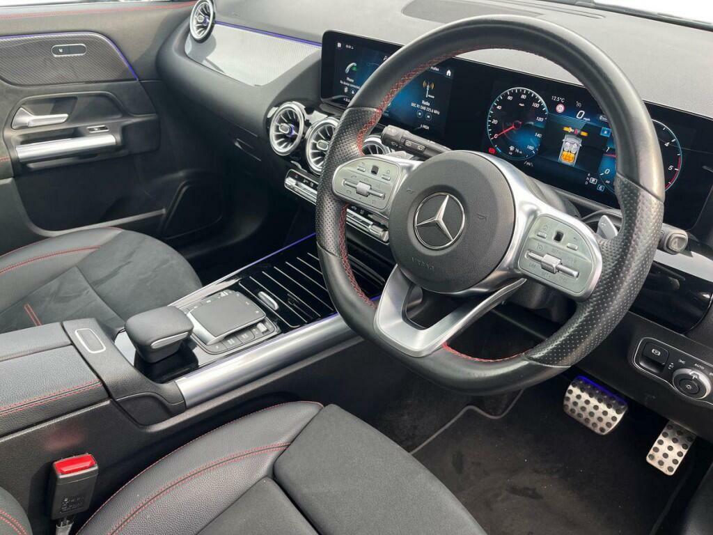 Mercedes-Benz GLA Class Gla 200 Sport White #20