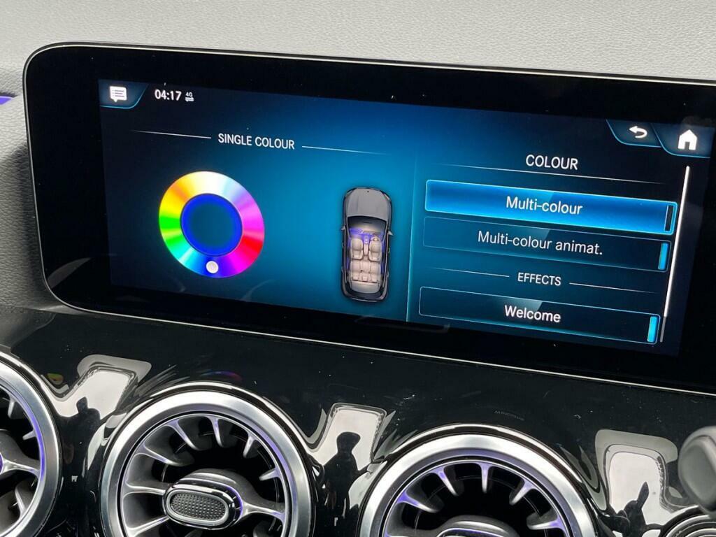 Mercedes-Benz GLA Class Gla 200 Sport White #36