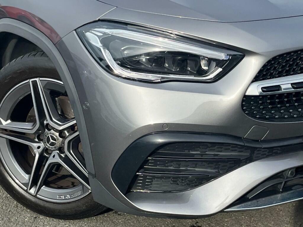 Mercedes-Benz GLA Class Gla 200 Sport White #18