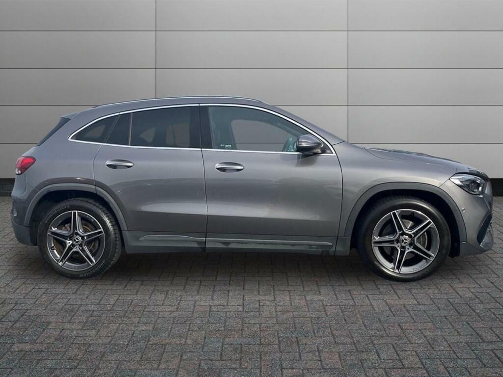 Mercedes-Benz GLA Class Gla 200 Sport White #5