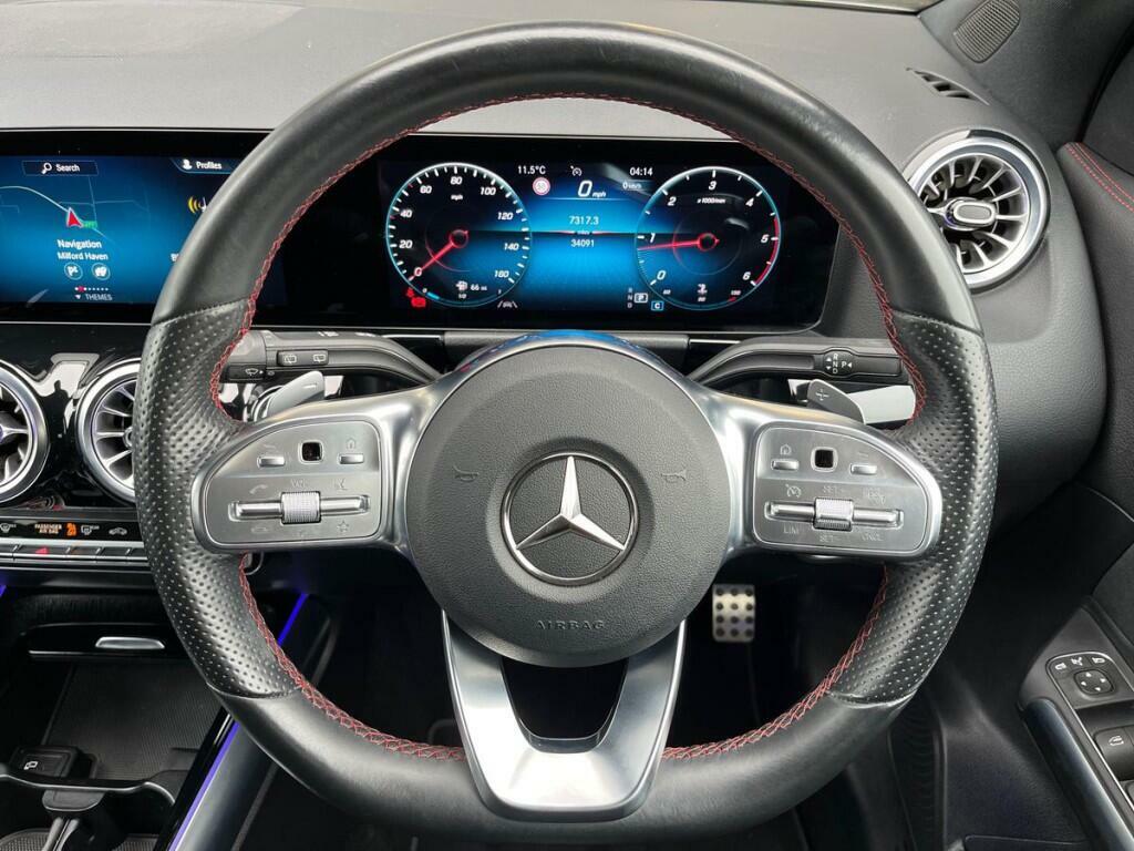 Mercedes-Benz GLA Class Gla 200 Sport White #37