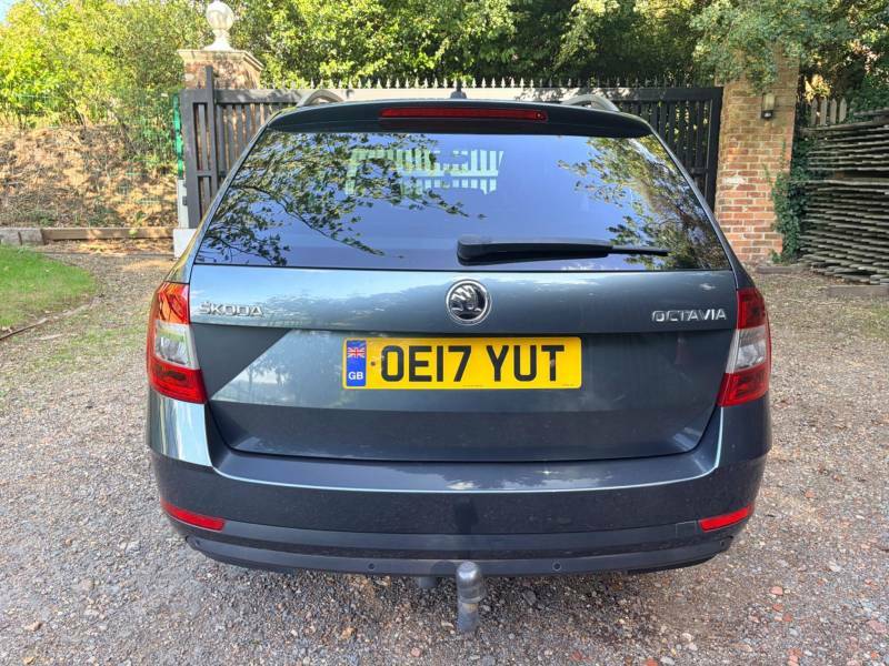 Skoda Octavia 2.0 Scout Tdi 148 Bhp White #7
