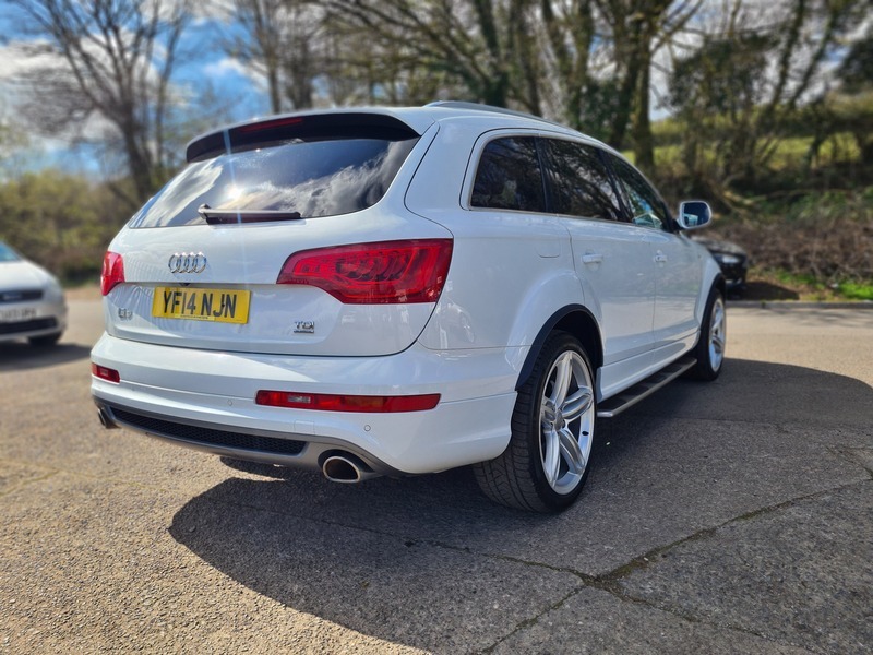Audi Q7 Tdi Quattro S Line White #4