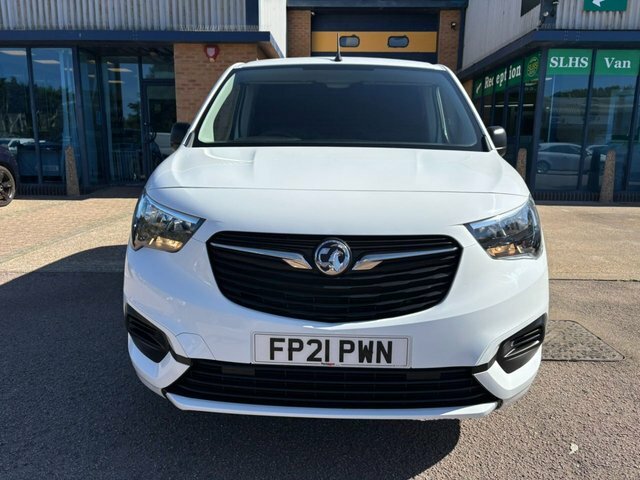 Vauxhall Combo Sportive L1 1.5 Turbo White #2