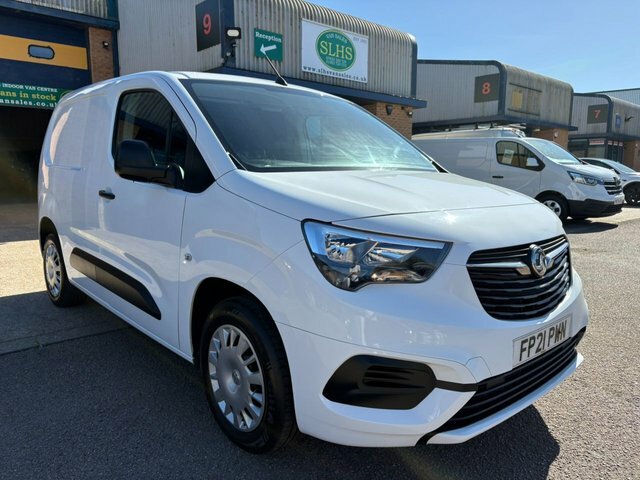 Vauxhall Combo Sportive L1 1.5 Turbo White