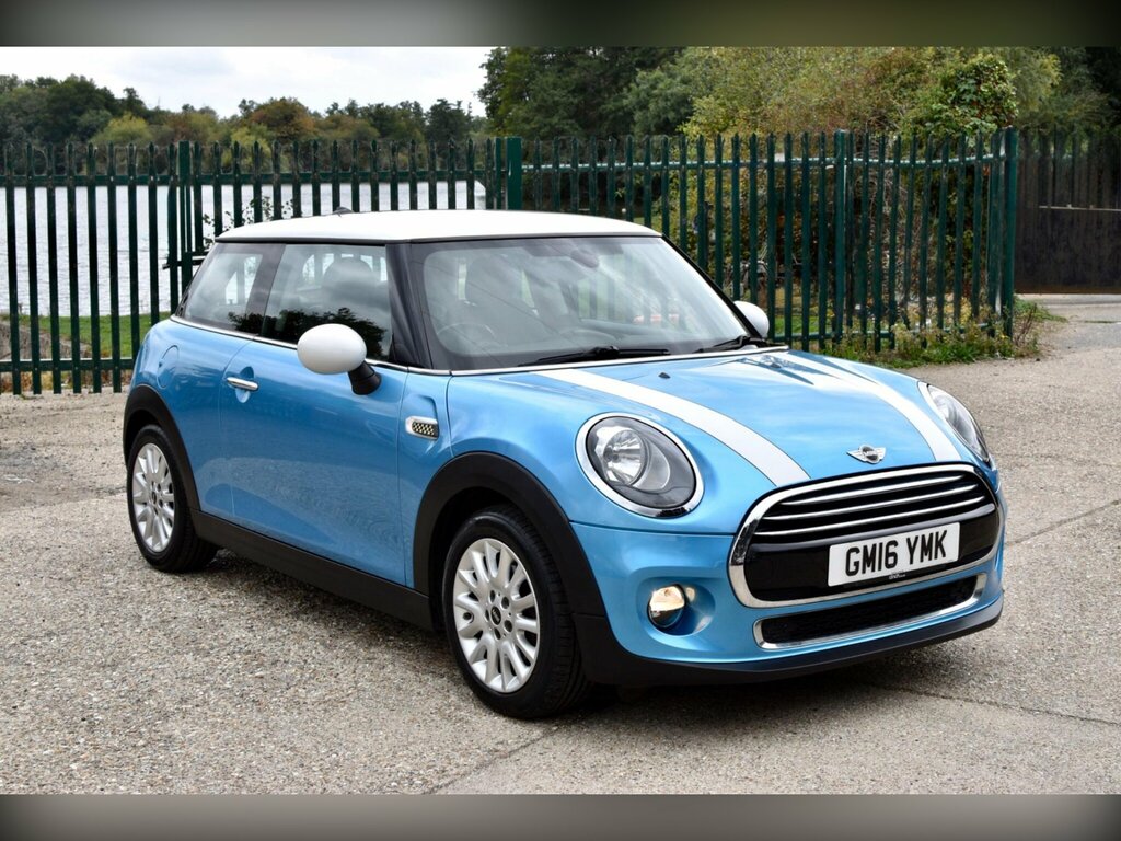 Mini Hatch 1.5 Cooper D Hatchback Euro 6 S Blue #2