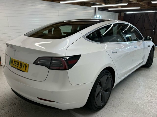 Tesla Model 3 Standard Range Plus Saloon Rwd White #4