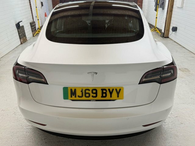 Tesla Model 3 Standard Range Plus Saloon Rwd White #6