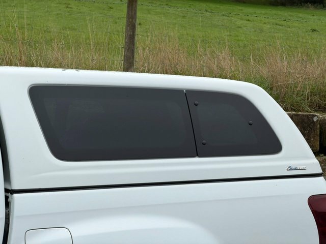 Isuzu D-Max 2014 2.5 Td Eiger Pickup 4X4 19 White #5