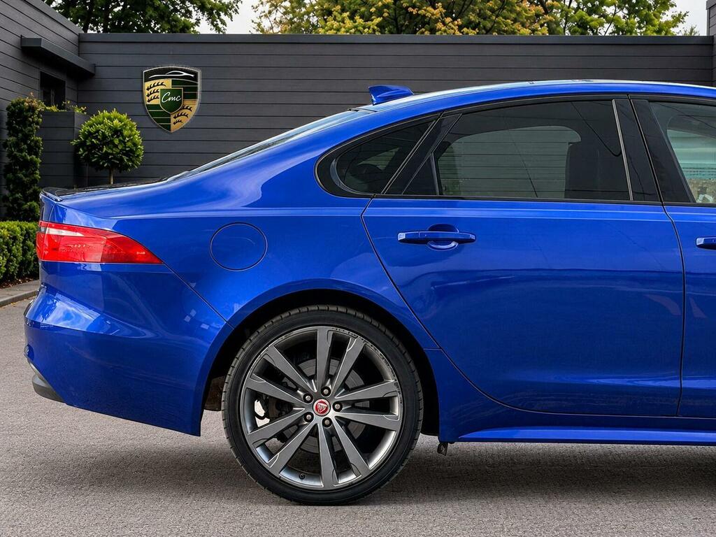 Jaguar XF 2.0I Prestige Red #12