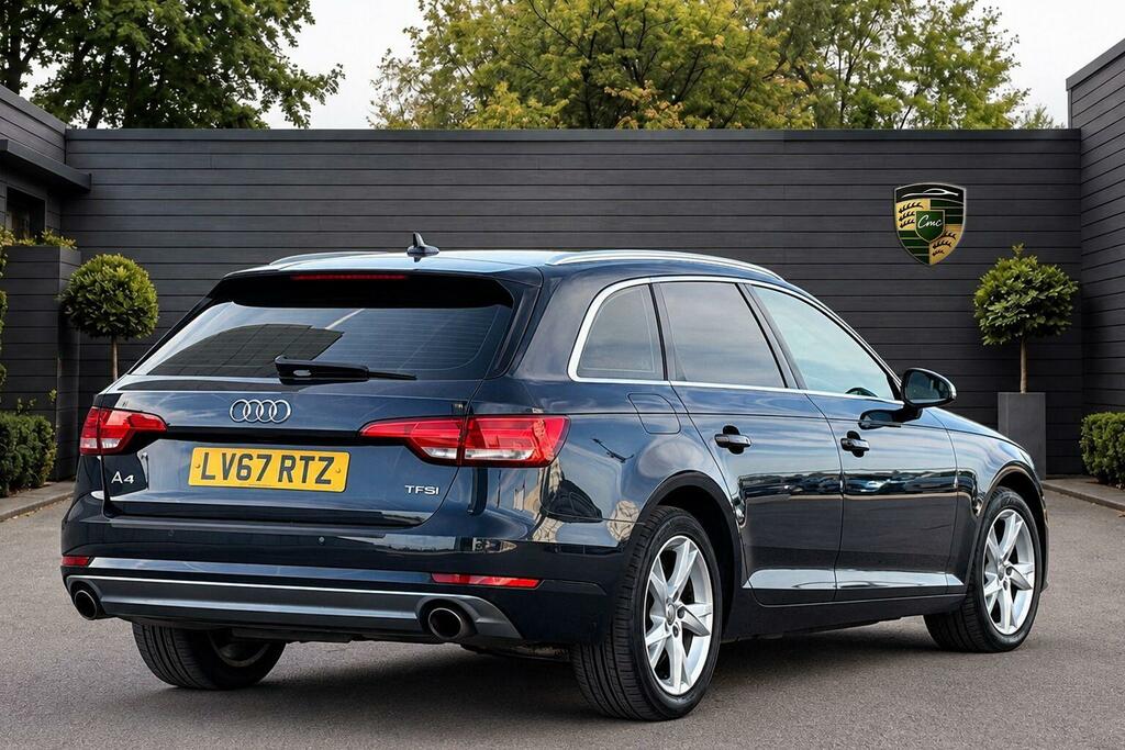 Audi A4 Avant 2.0 Tdi Ultra 190 Sport - 2017 67 Black #3