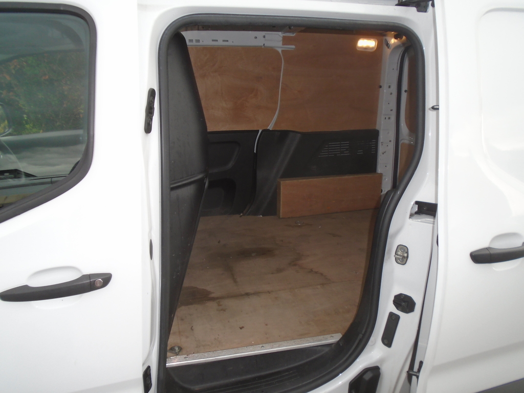 Citroen Berlingo Enterprise 100Hp. #4