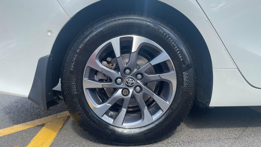 Toyota Prius 1.8 Vvti Excel Cvt Blue #27