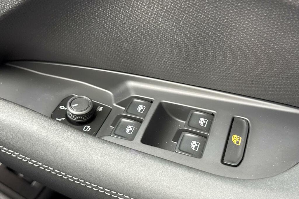 Cupra Terramar 1.5 Etsi V2 Suv Hybrid Dsg 150 Ps Grey #18