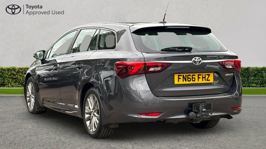 Toyota Avensis 2.0 D-4d Business Edition Touring Sports Euro 6 S Grey #4