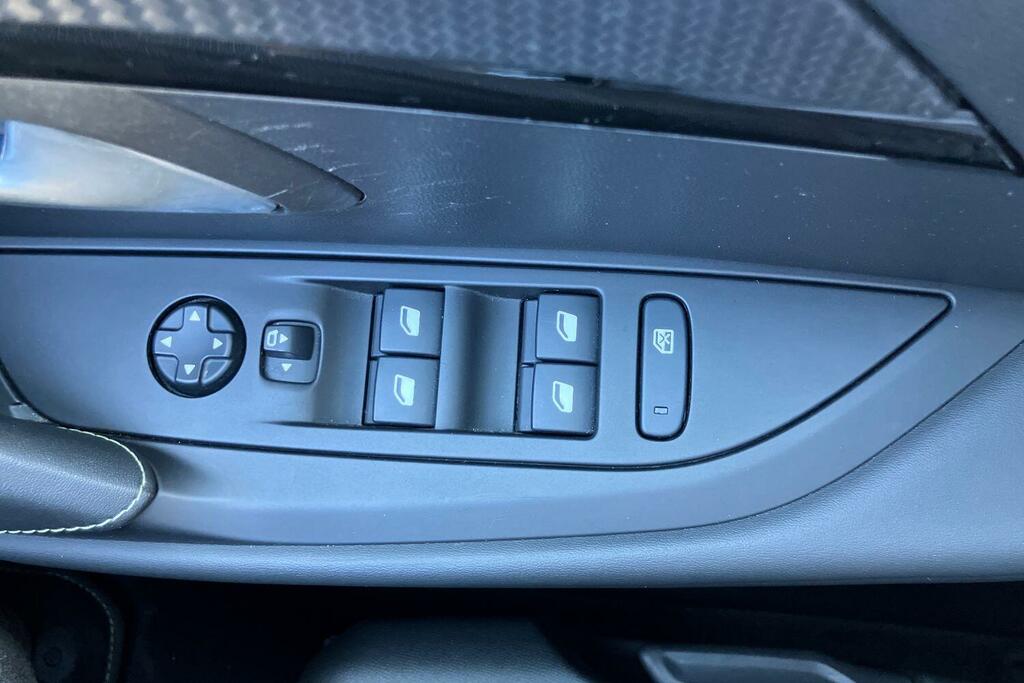 Peugeot e-208 50Kwh Gt Line  #18