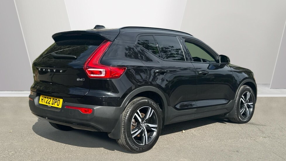 Volvo XC40 Petrol Black #2