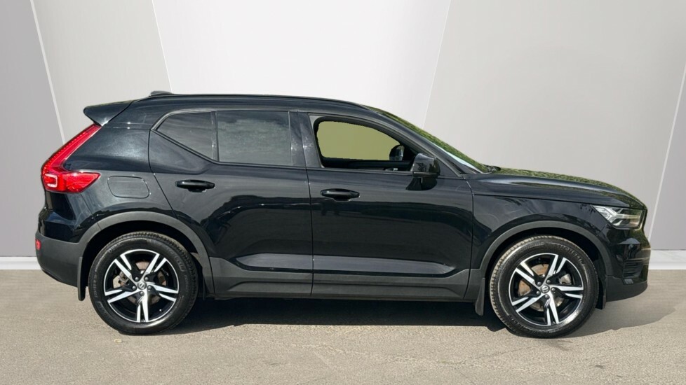 Volvo XC40 Petrol Black #3