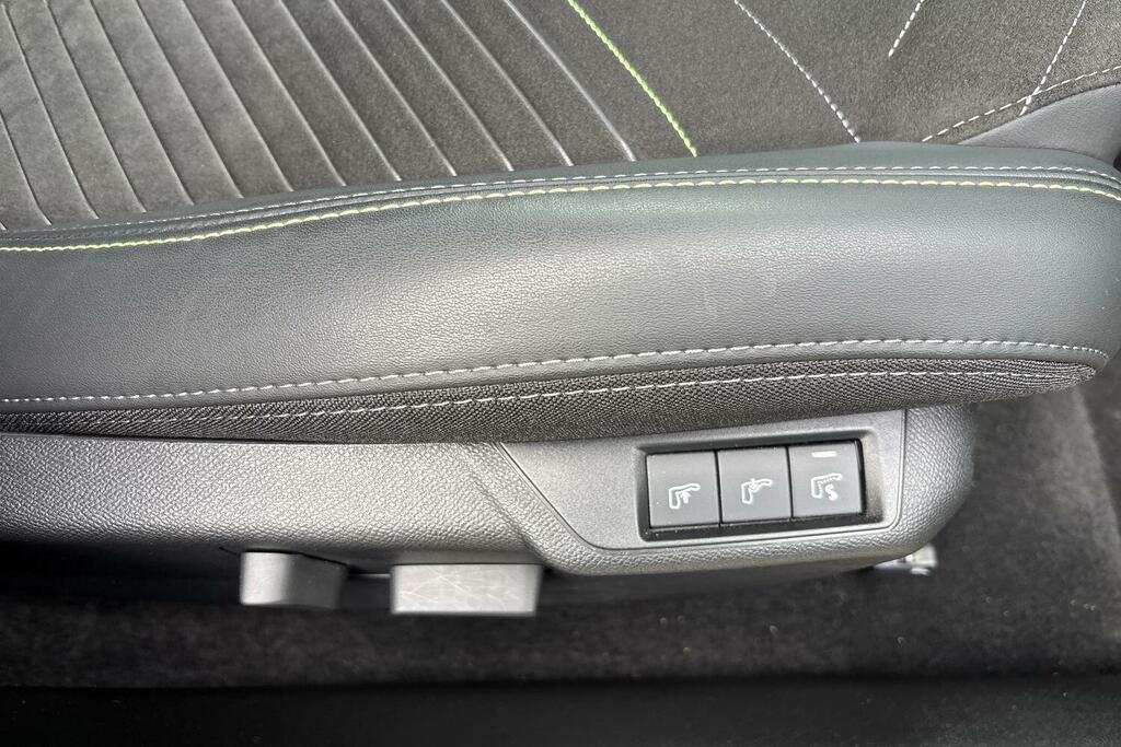 Peugeot e-208 50Kwh Allure  #35
