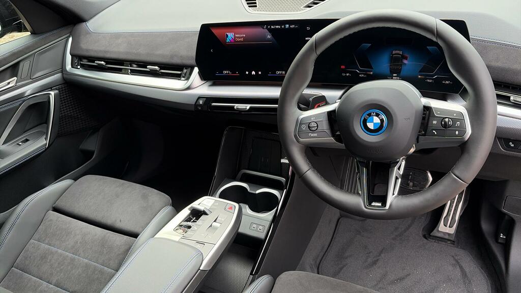 BMW iX1 20 66.5Kwh Shadow Edition Edrive 11Kw Ch Black #4