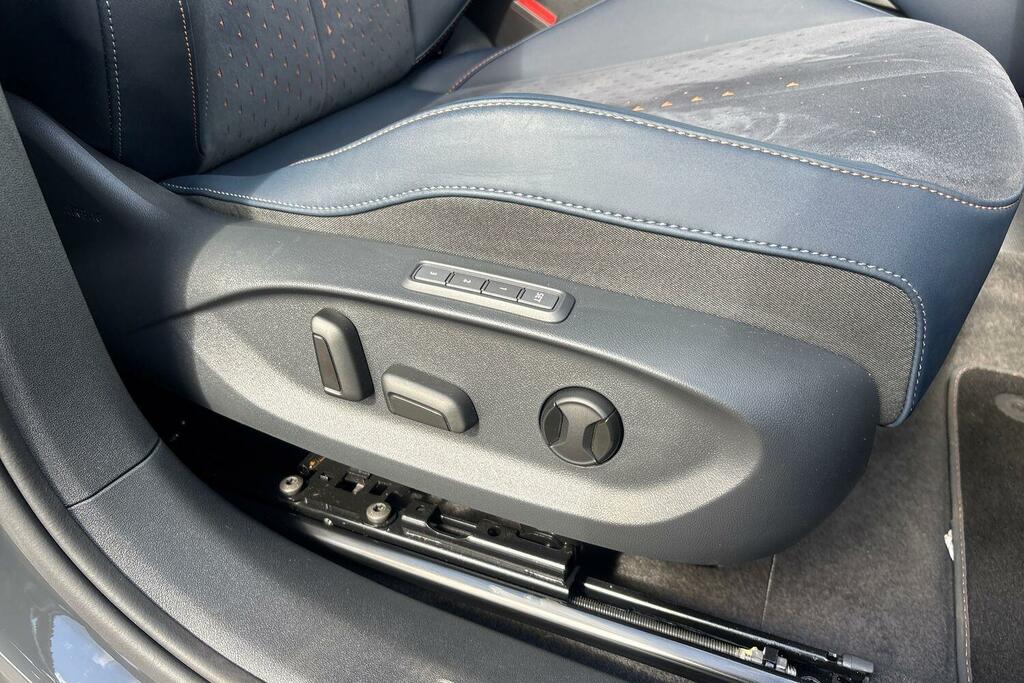 Cupra Tavascan 210Kw V1 77Kwh Grey #33