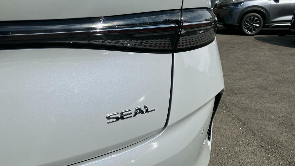 Byd Seal 82.5Kwh Excellence Saloon Awd 5 Blue #26