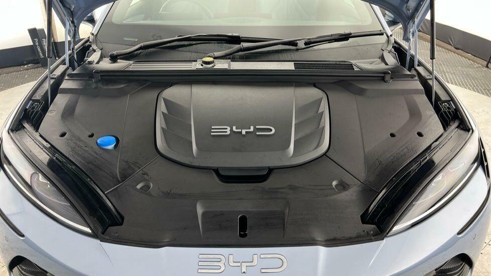 Byd Seal 82.5Kwh Excellence Saloon Awd White #21