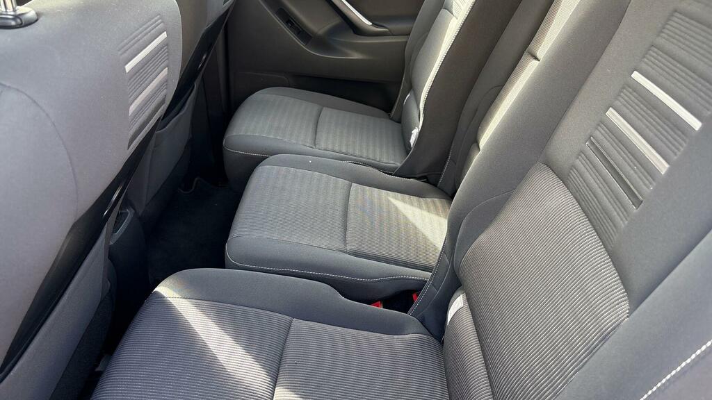 Toyota Verso White #15