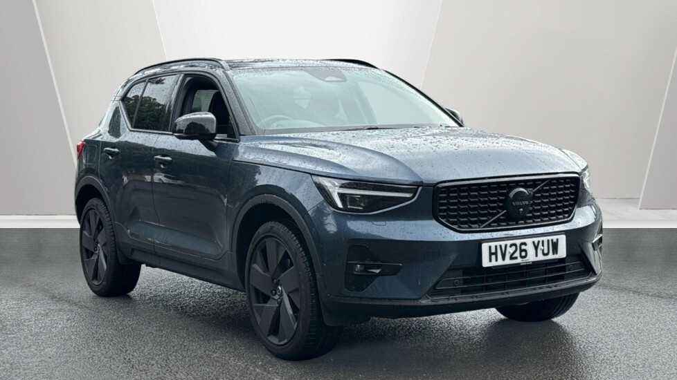 Volvo XC40 Black Edition Ultra, B3 Mild Hybrid, Blue