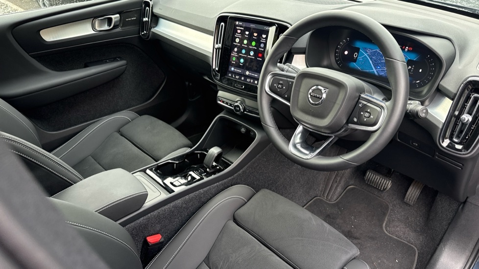 Volvo XC40 Black Edition Ultra, B3 Mild Hybrid, Blue #4