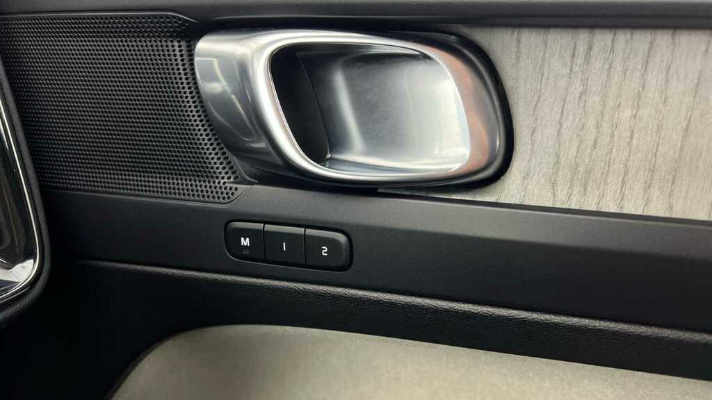 Volvo XC40 T5 Inscription Pro Climate, Versatility, Panorami Grey #60