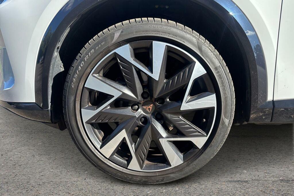 Cupra Formentor 1.5 Etsi 150 V2 Dsg White #5