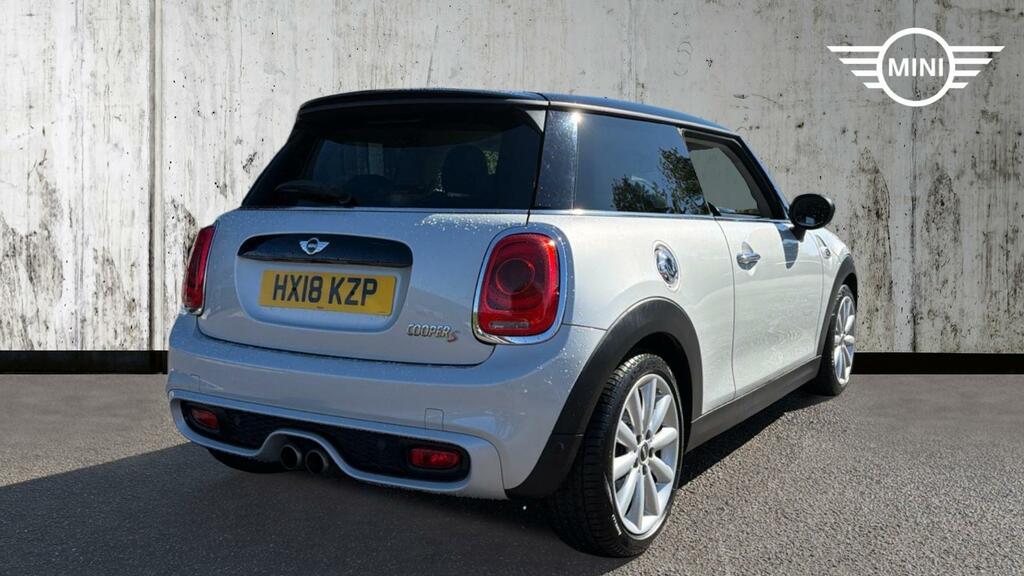 Mini Hatch Level 3 Black #2