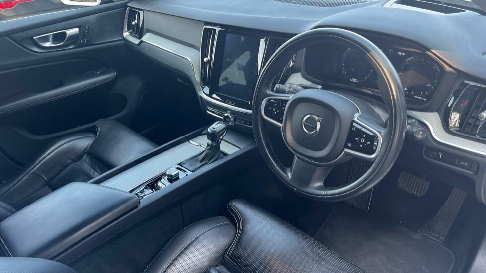 Volvo V60 D4 Inscription Pro White #4