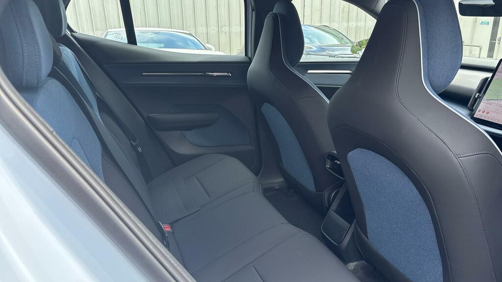 Volvo EX30 Plus #6