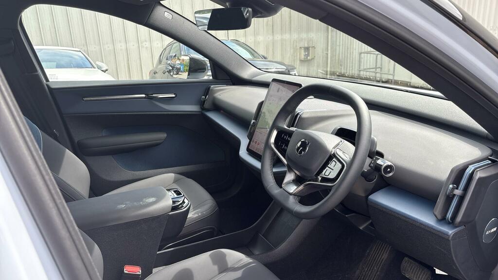 Volvo EX30 Plus #4
