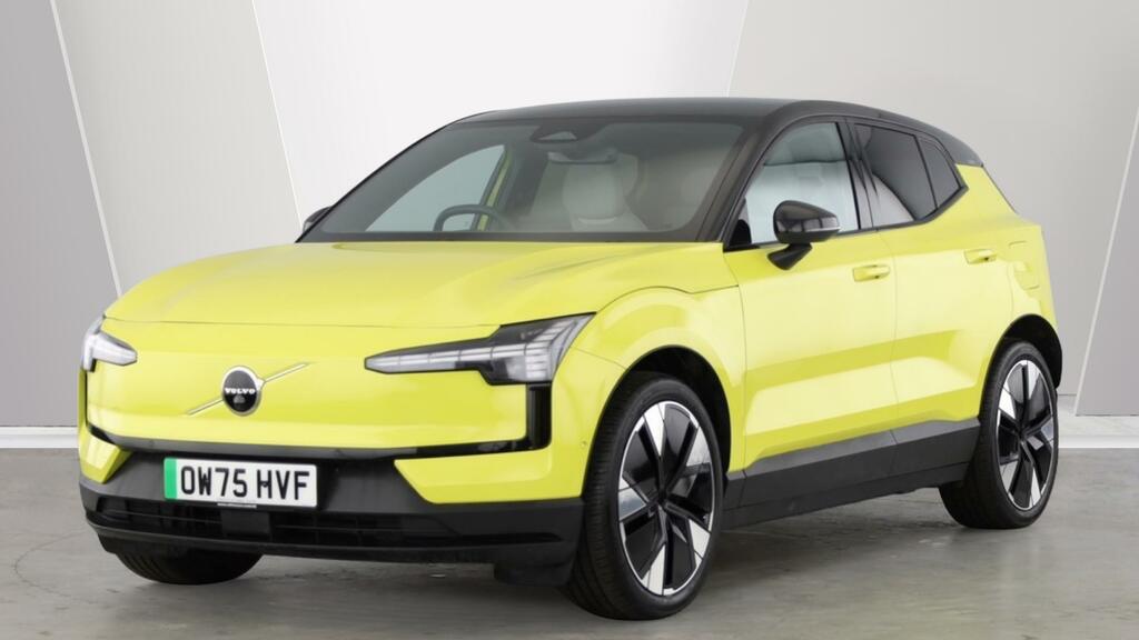 Volvo EX30 Plus Black #13